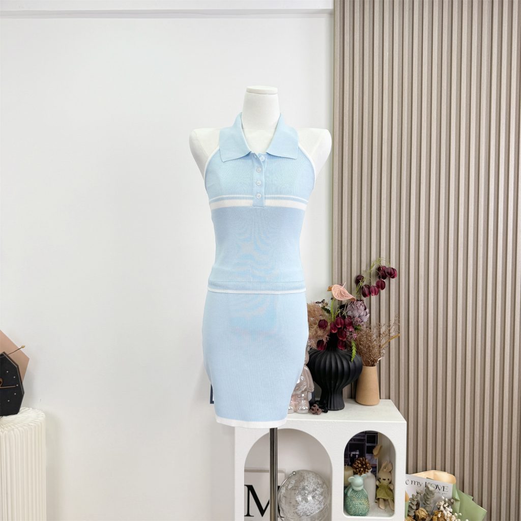 Ruoyu Baby Blue Polo Sleeveless Halter Knit Vest and Skirt Set