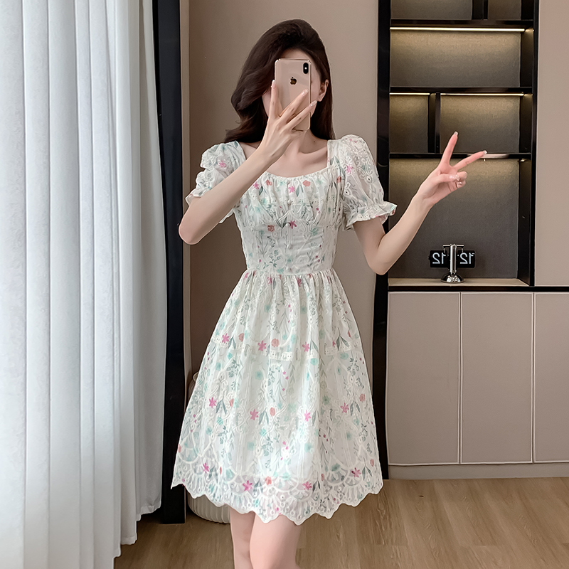 2024 Summer Korean Sweet Floral Embroidered Smocked Vintage Gentle Design Versatile Dress for Women
