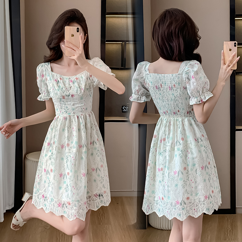2024 Summer Korean Sweet Floral Embroidered Smocked Vintage Gentle Design Versatile Dress for Women - Image 2