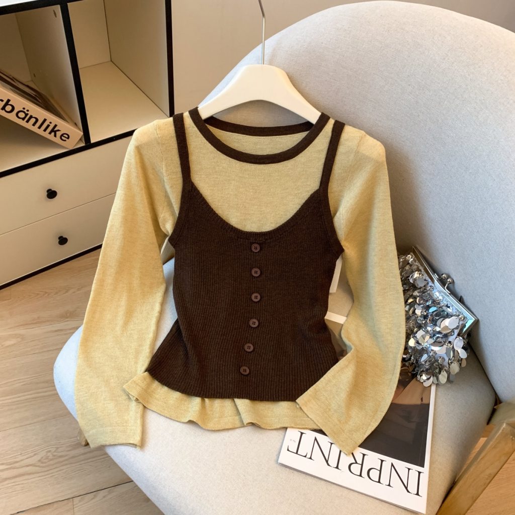 Korean Style Two-Piece Knit Set Color Block Round Neck Top and Button Cami
