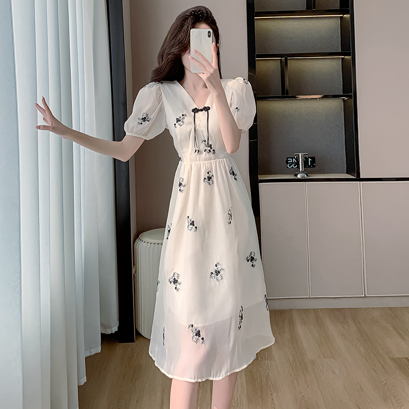 New Chinese Style Square Neck Puff Sleeve Embroidered Floral Midi Dress for Women - Style e6ae90 - Image 4