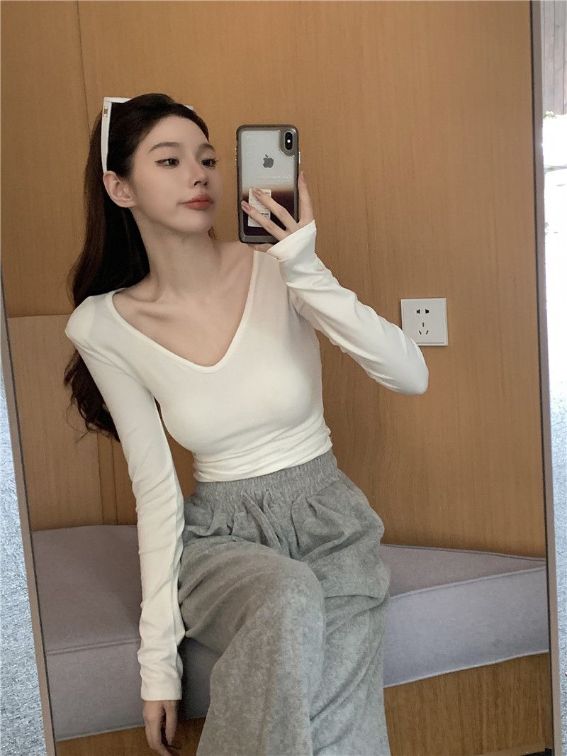 Women's V-Neck Slim Fit Short Sleeve T-Shirt - Summer Casual Top